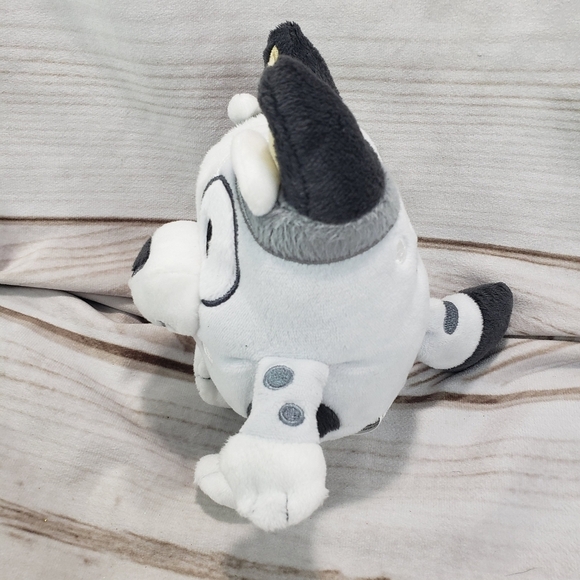 Moose Toys Bluey Friends Muffin Dog Plush Stuffed Toy Embroidered 6.5 Inch 2018 - Picture 3 of 8